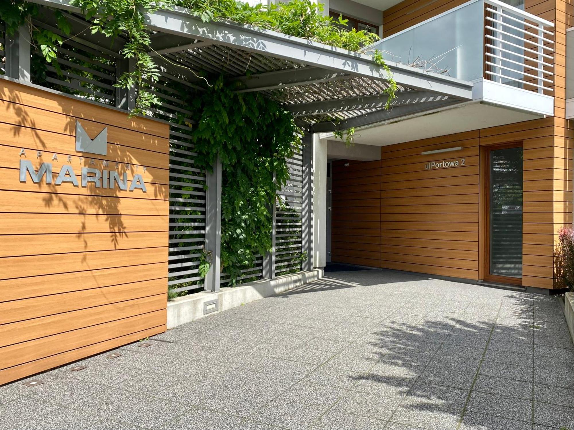 A&k Marina *